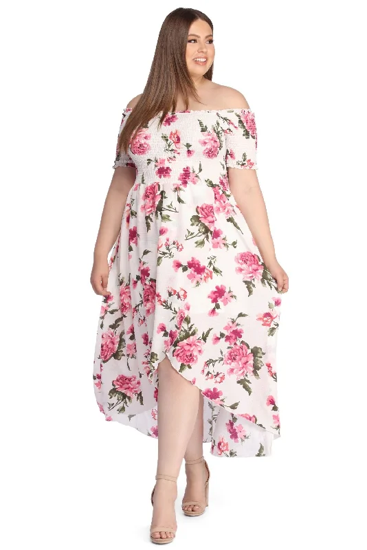 Plus Flowy Floral Maxi Dress