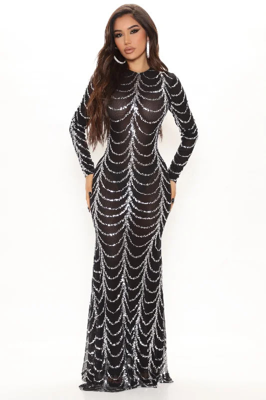 Party Moves Sequin Maxi Dress - Black