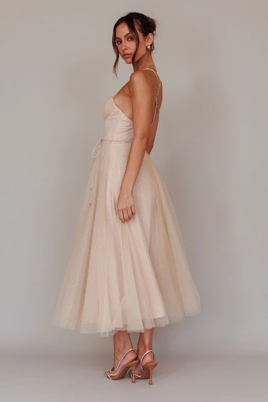 Smitten Sweetheart Neckline Chiffon Midi Dress Champagne