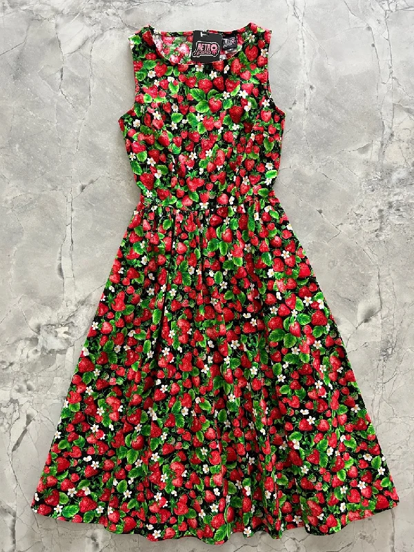 5087 Strawberries Midi Dress