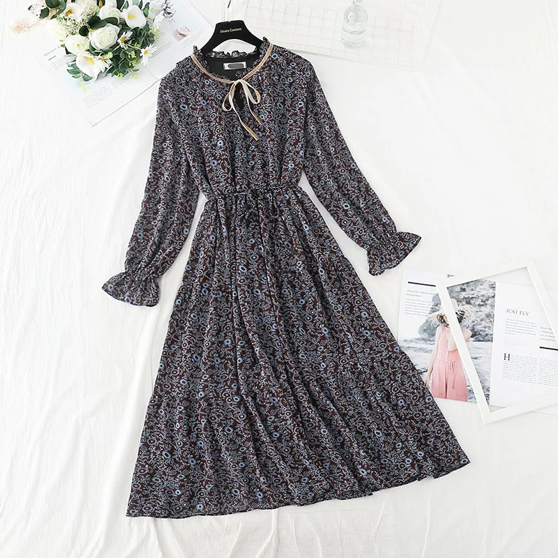 Small fragrance retro French floral dress with backing  3879