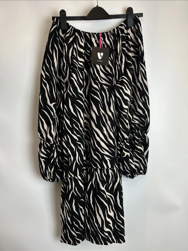 Womens Animal Print Dress - Black. UK 12 **** Ref V518