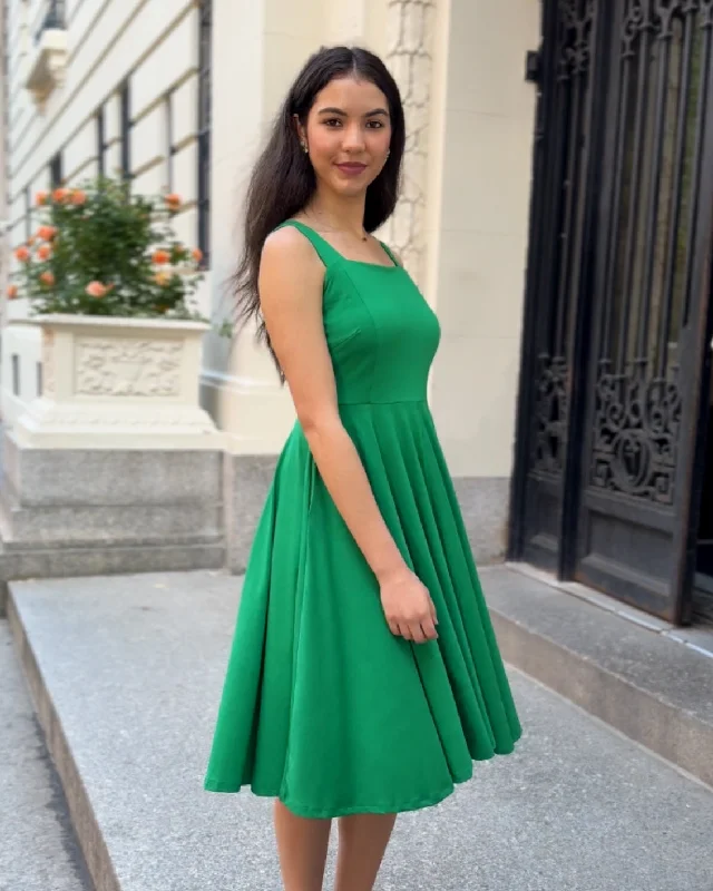 LAVANDE dress in Leaf Green