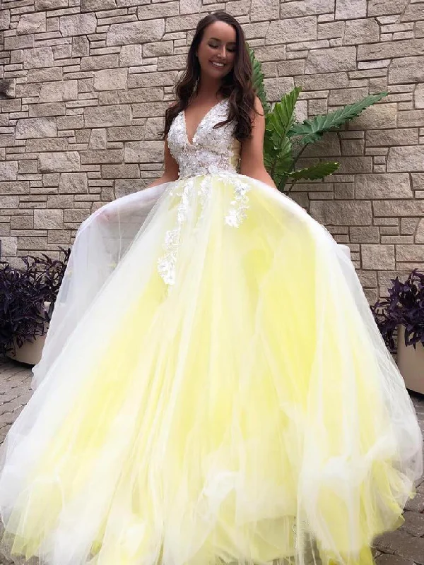 Stunning Lace Applique Ball Gown Long Ball Gown Prom Dress Quinceanera Dress OKN86